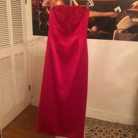 Red Strapless Dress - Picture 4 of 6